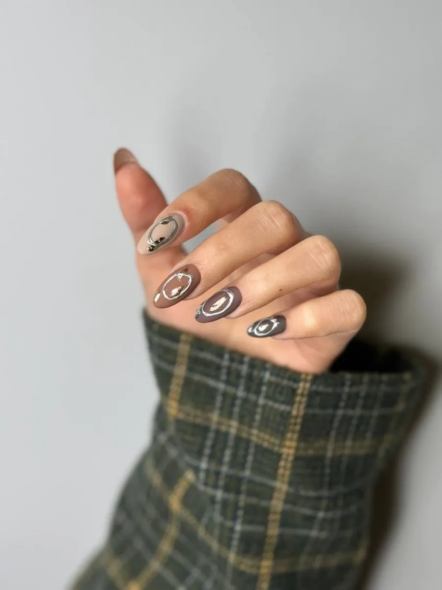 Matte manicure with chrome design